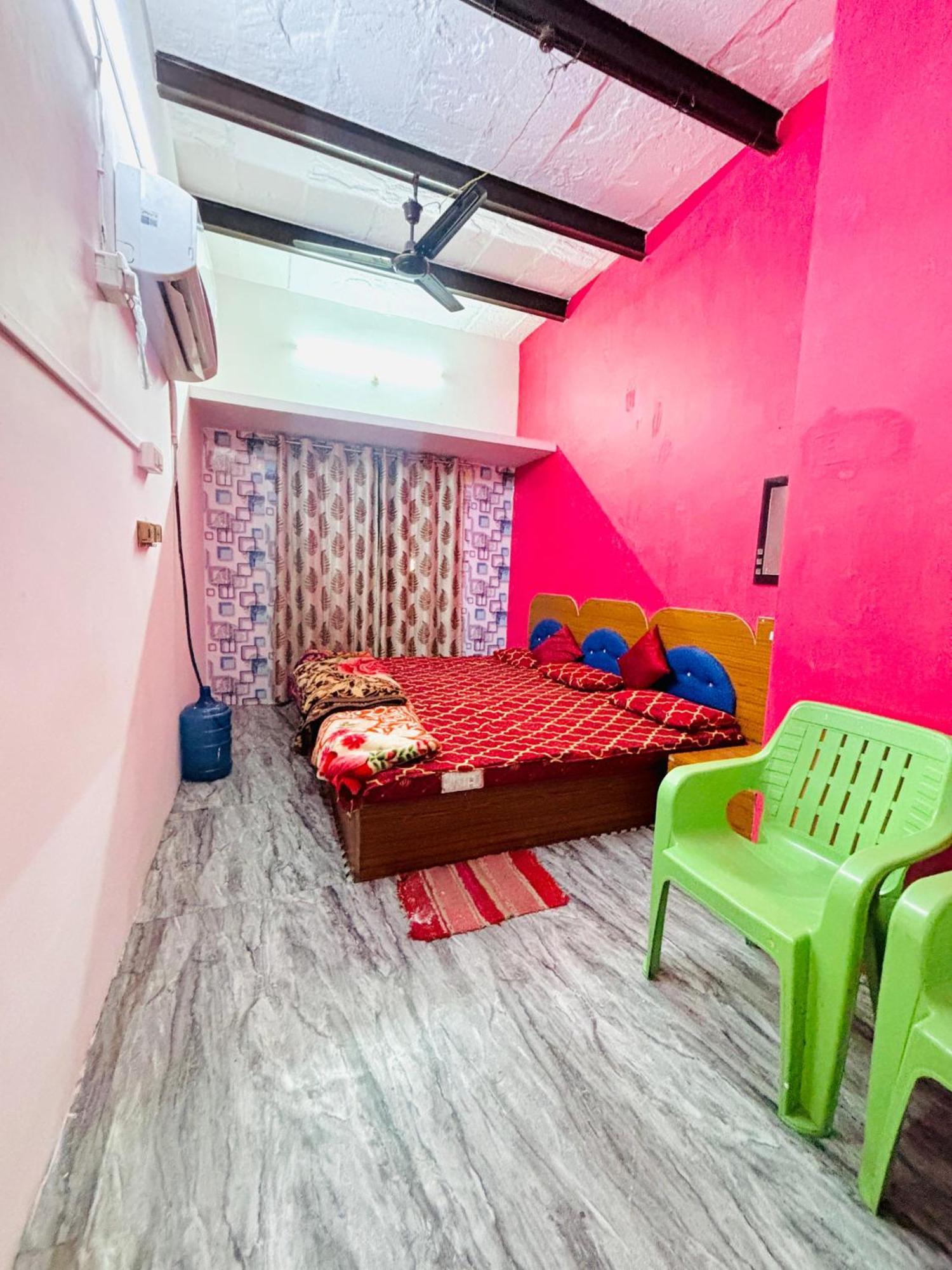 Shivalay Paying Guest House Varanasi Esterno foto